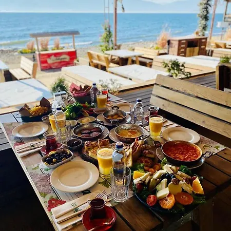 Askania 2* Ιζνίκ