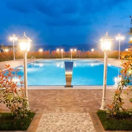 Askania Hotel 2*
